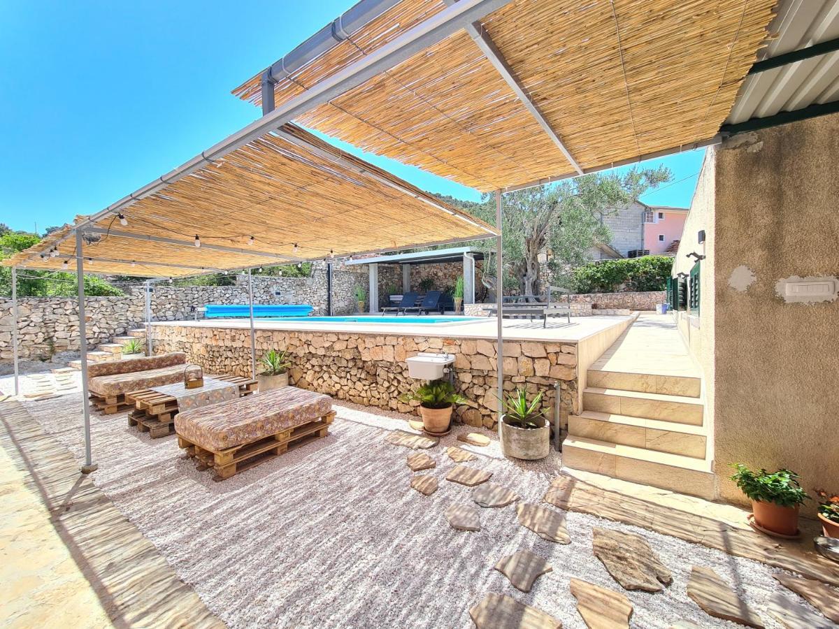 Olive Tree - House With Pool Villa Vinišće Buitenkant foto