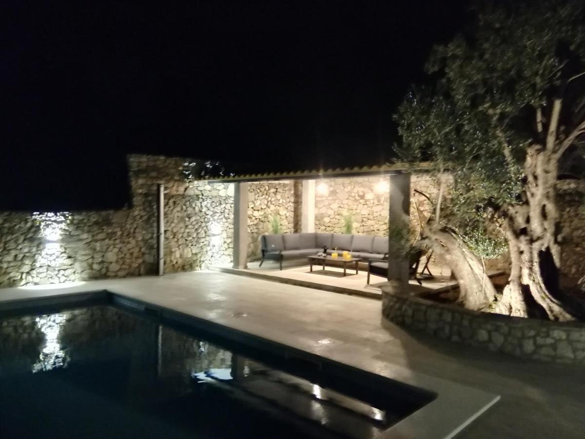Olive Tree - House With Pool Villa Vinišće Buitenkant foto